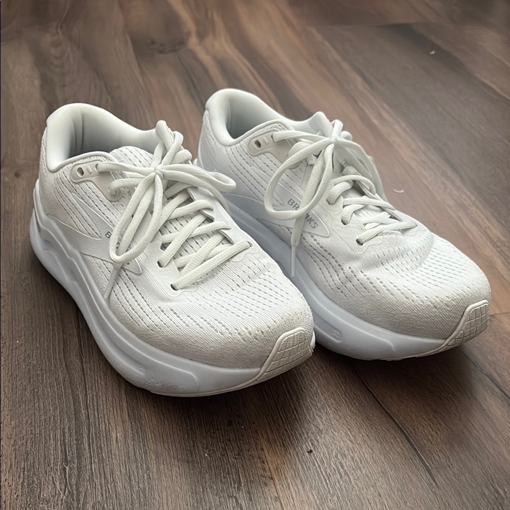 Women’s Brooks Ghost Max 2